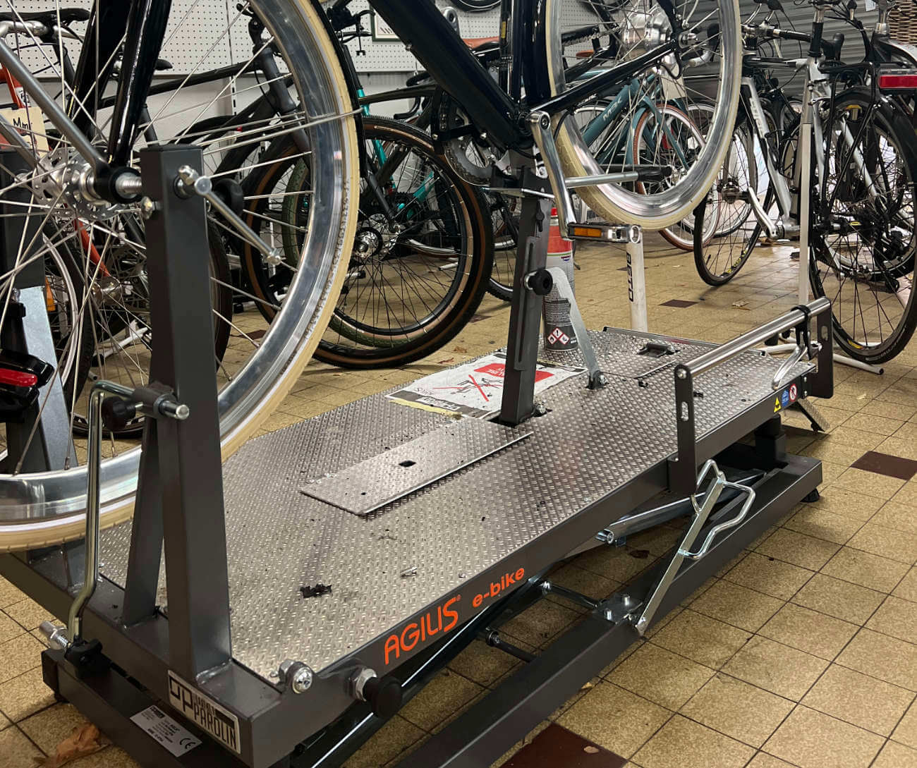 plateforme levage pour vélo